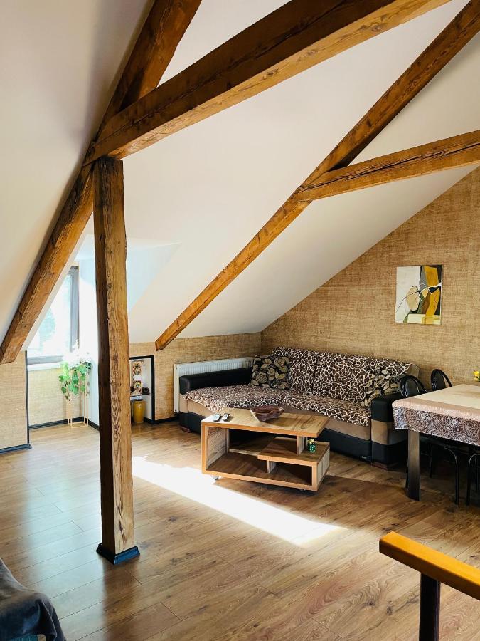 Beautiful Apartment On Atoneli Tbilisi Esterno foto