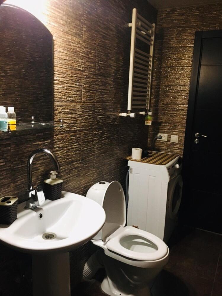Beautiful Apartment On Atoneli Tbilisi Esterno foto